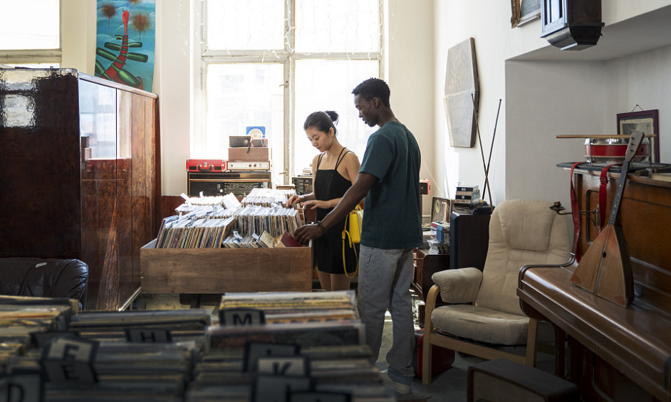 Pre-Loved Furniture Retailer in Bristol Available for Sale 1