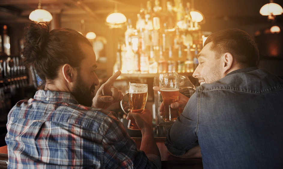 Village pub and restaurant in Cirencester, Northeast Cotswolds with 70+ covers and 3-bed accommodation 1