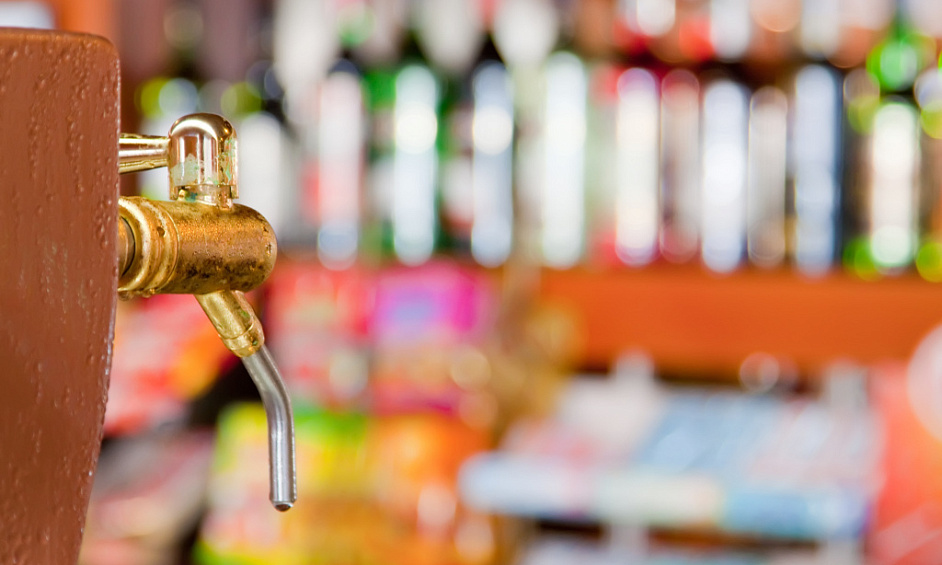 Leicester Off-Licence Convenience Store with 3-Bed Flat for Sale 1