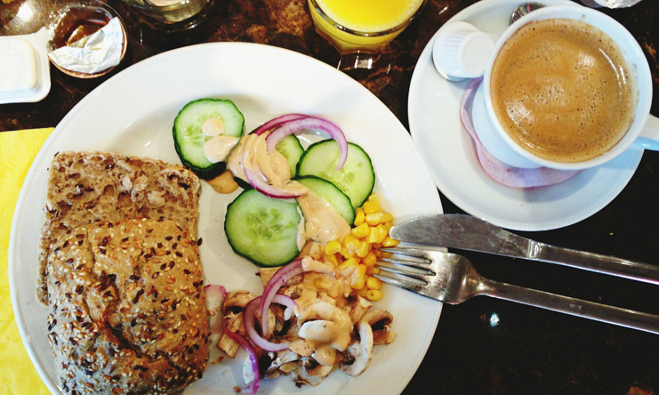 Leasehold Cafe in Barnet London - Prime Location, Cafe & Store Combo, Limited Time Opportunity 1