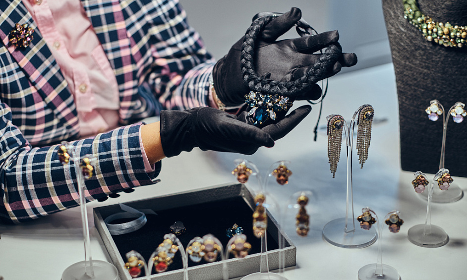 Jewellery Boutique and Creative Workshop for Sale in Sheffield City Centre 1