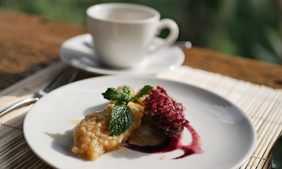 Plant Café Rindo for Sale in Highbury, City of London with No Business Rates 1