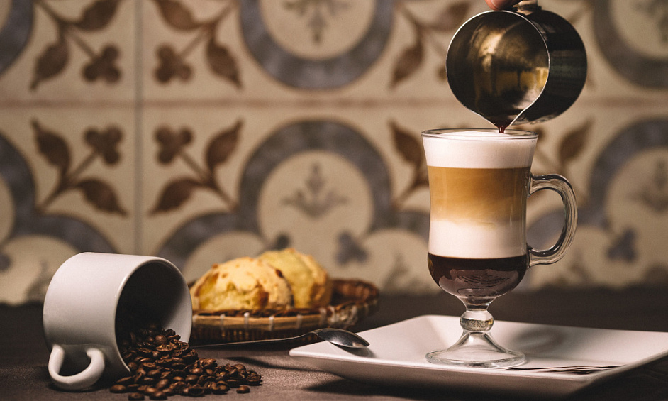Authentic Italian Cafe & Restaurant in Wimbledon, Offers Invited 1