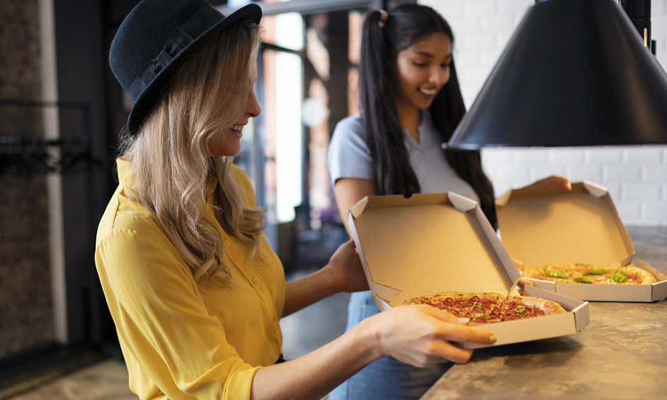 Town Centre Pizza Takeaway Business in Cardiff for Sale 1 Town Centre Pizza Takeaway Business in Cardiff for Sale 1