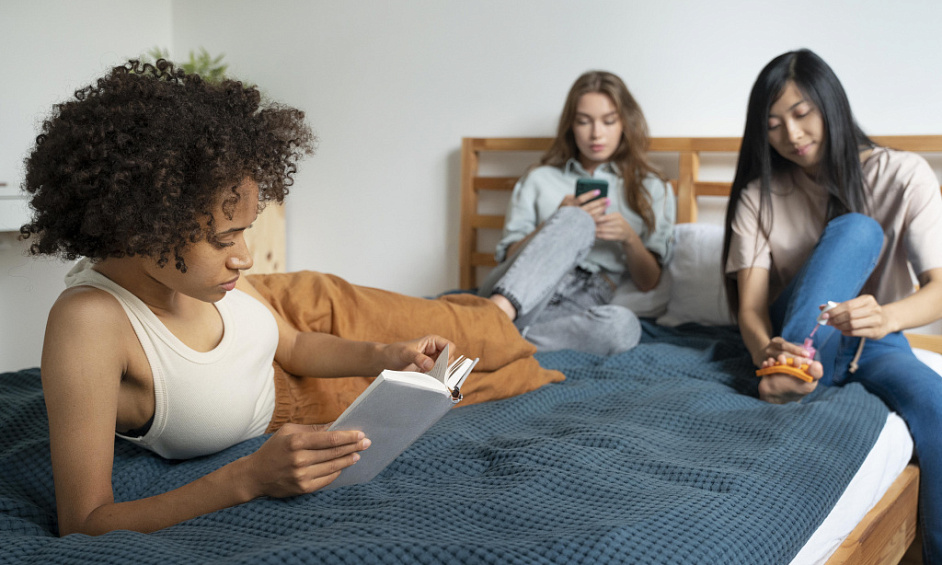 Guest House for Sale in Prime Torquay Devon with 5 Letting Rooms and Owner's Annex 1