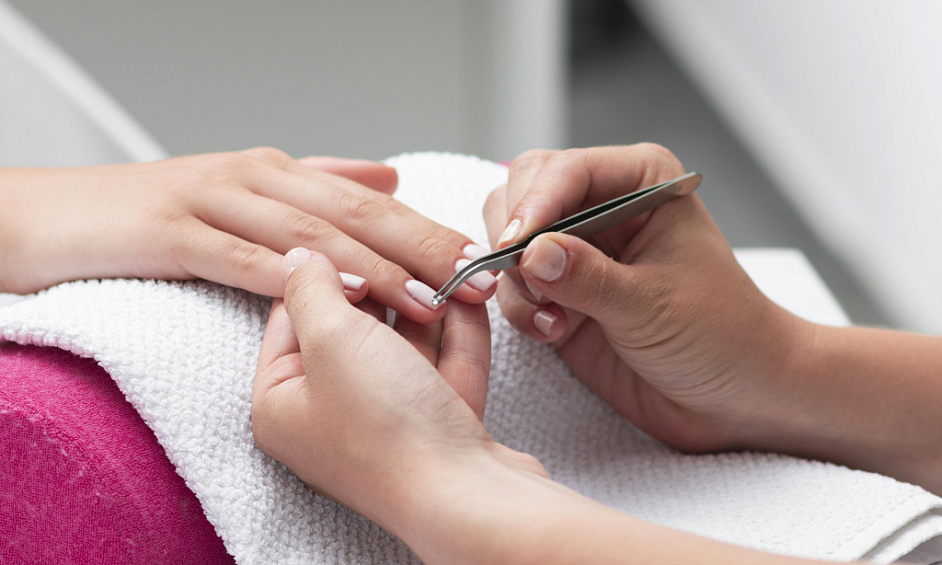 Hair and Nail Salon for Sale in City of London with Four Renters 1