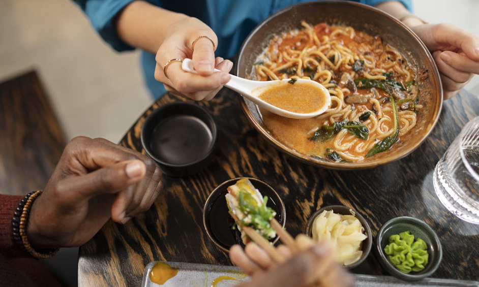 Licensed Indian and Indo-Chinese Restaurant for Sale in Reading with 8-Year Lease 1